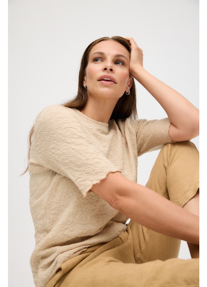 4505, Bybasics lyhythihainen paita-almond milk